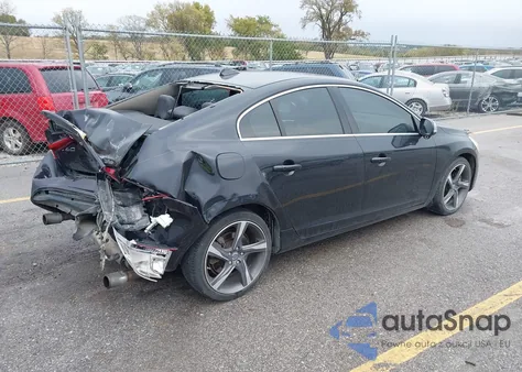 2013 Volvo S60 T6/T6 Platinum/T6 Premier Plus/T6 R-Design/T6 R-Design Platinum z USA, uszkodzony, nr VIN YV1902FHXD1216271